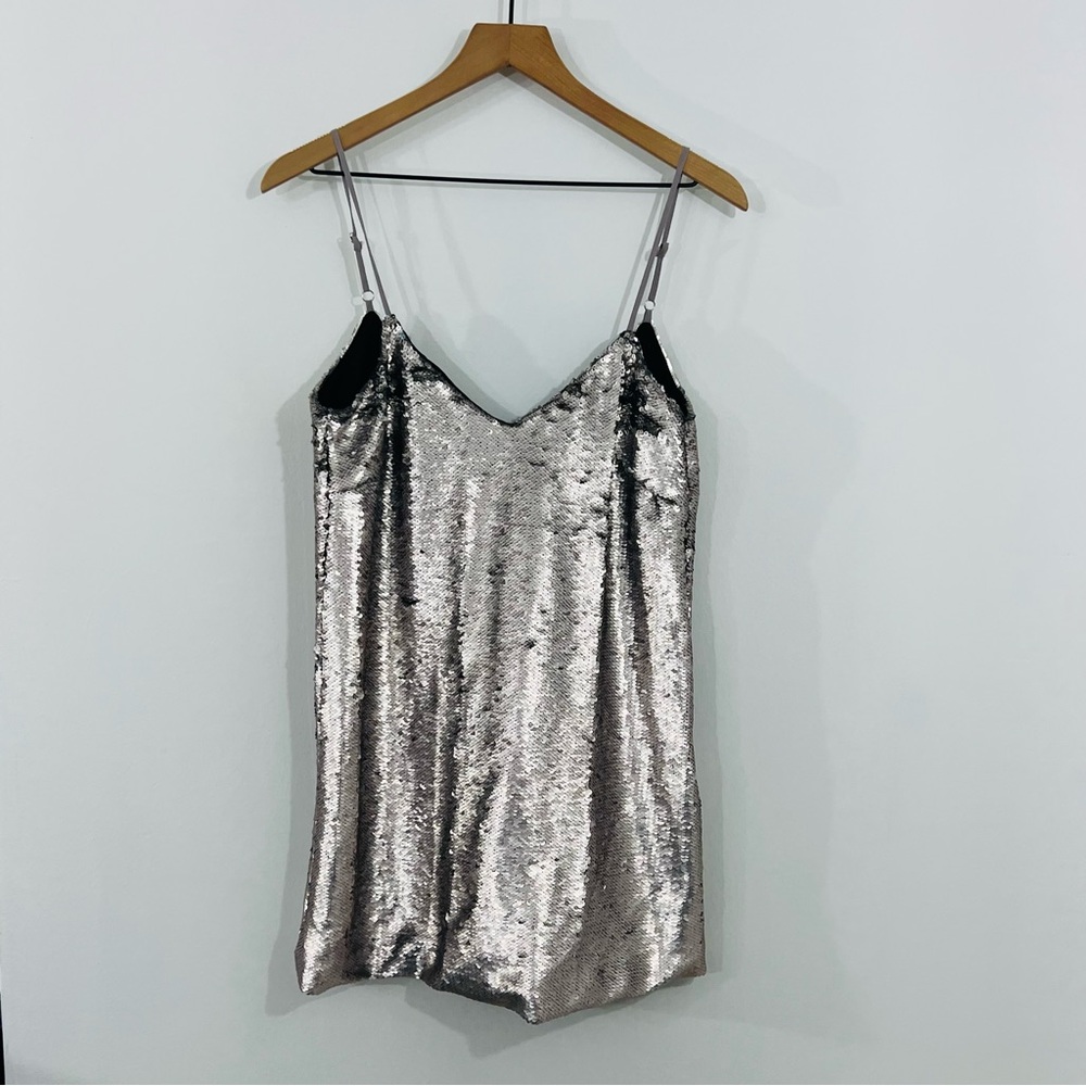 Missguided Mini Spaghetti Strap Silver Sequin Dress New With Tags Size 2 - Picture 2 of 10